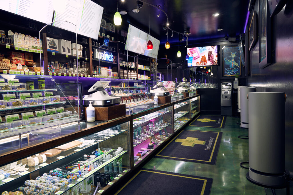the-green-cross-canorml-dispensary-2