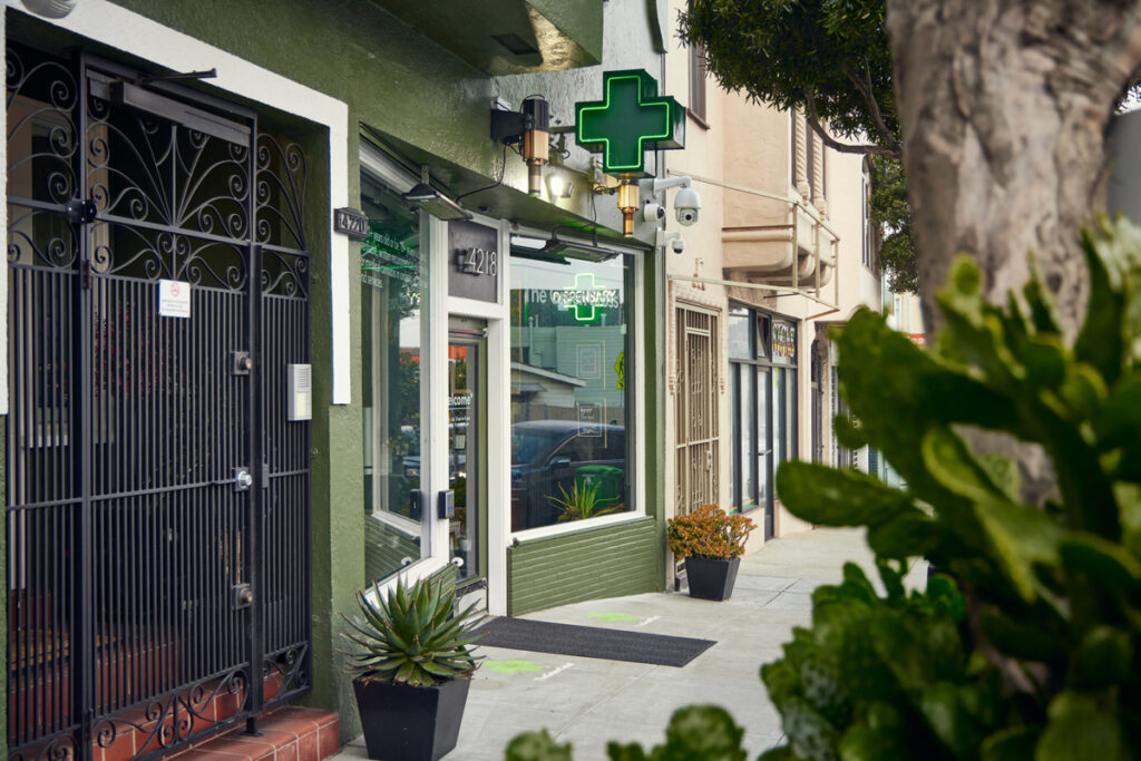 the-green-cross-canorml-dispensary-3