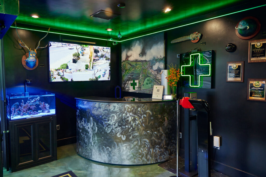 the-green-cross-canorml-dispensary-4